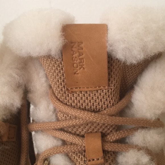 Genuine Sheepskin Boots Womens 9.5 - Picture 5 of 8